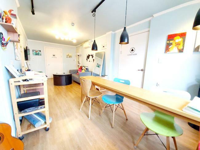 Triangel Guesthouse Сеул Экстерьер фото