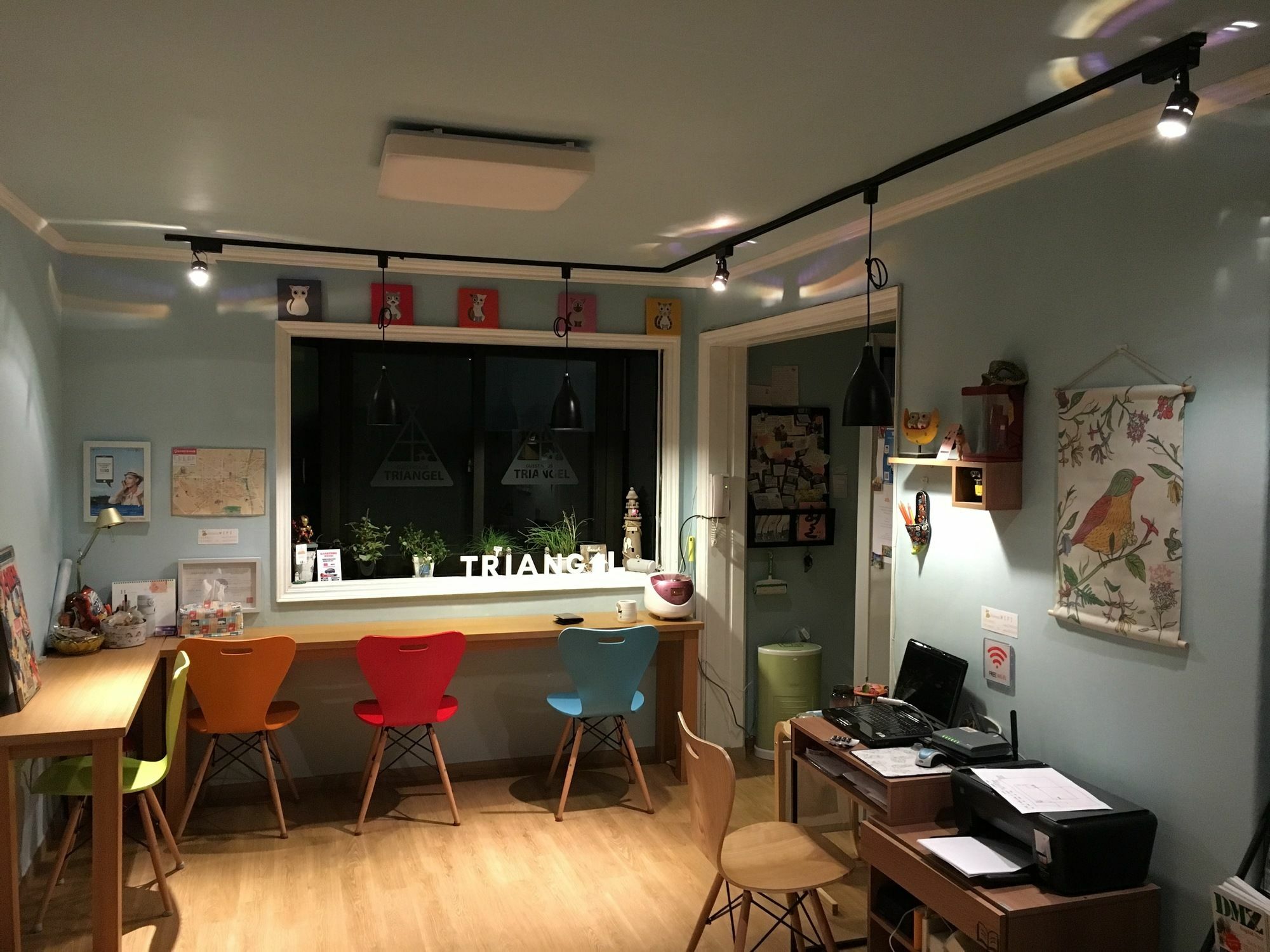 Triangel Guesthouse Сеул Экстерьер фото