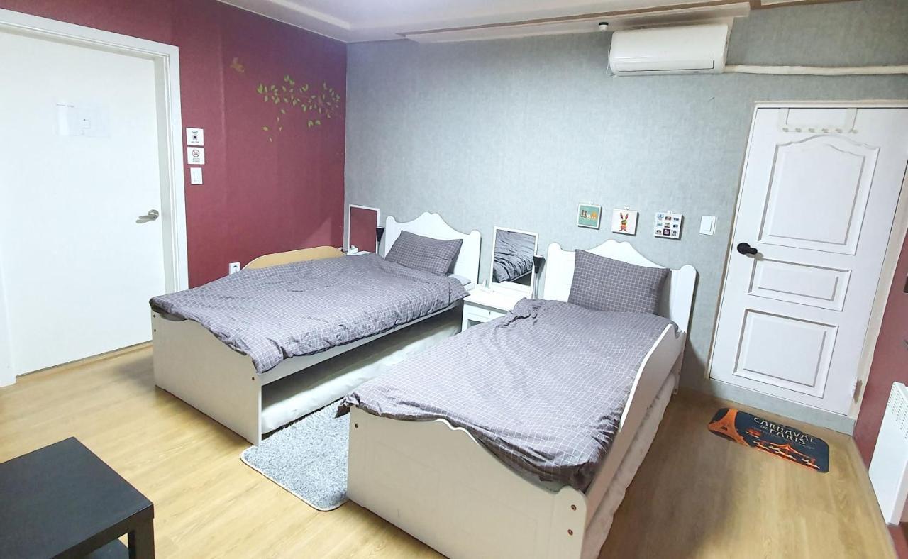 Triangel Guesthouse Сеул Экстерьер фото
